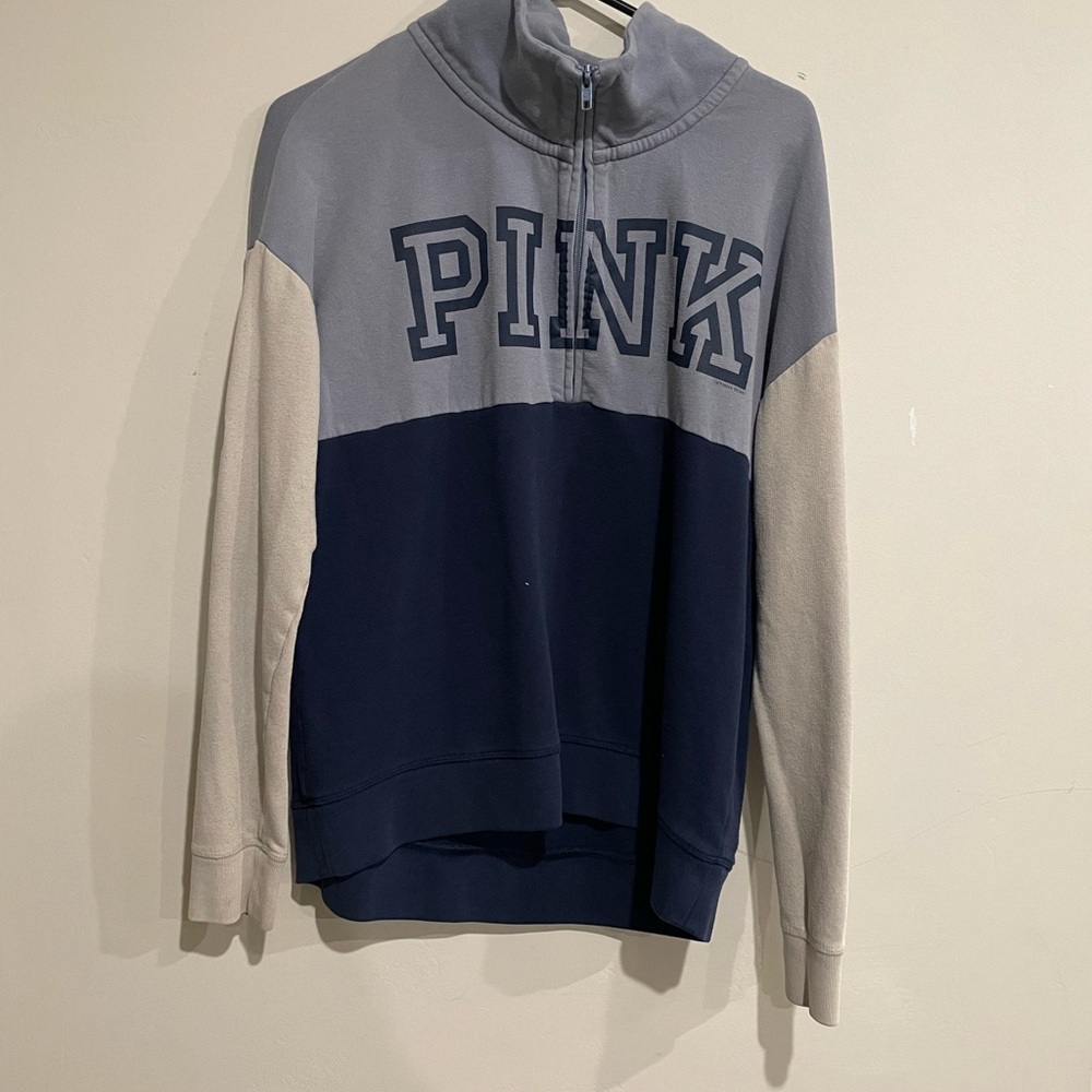 PINK Sweatshirt